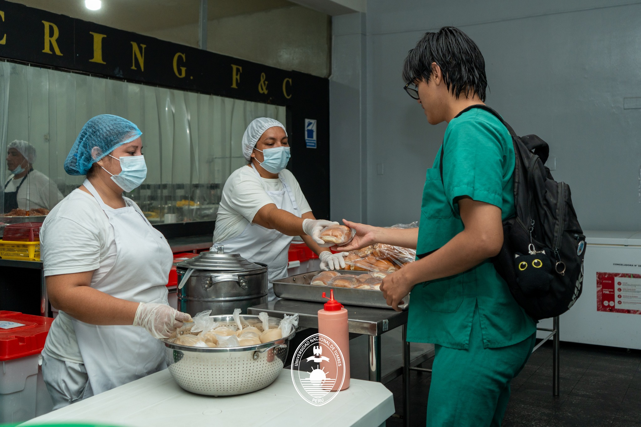 PROGRAMA DE ASISTENCIA ALIMENTARIA BENEFICIA A ESTUDIANTES UNETINOS CON DESAYUNOS Y ALMUERZOS 